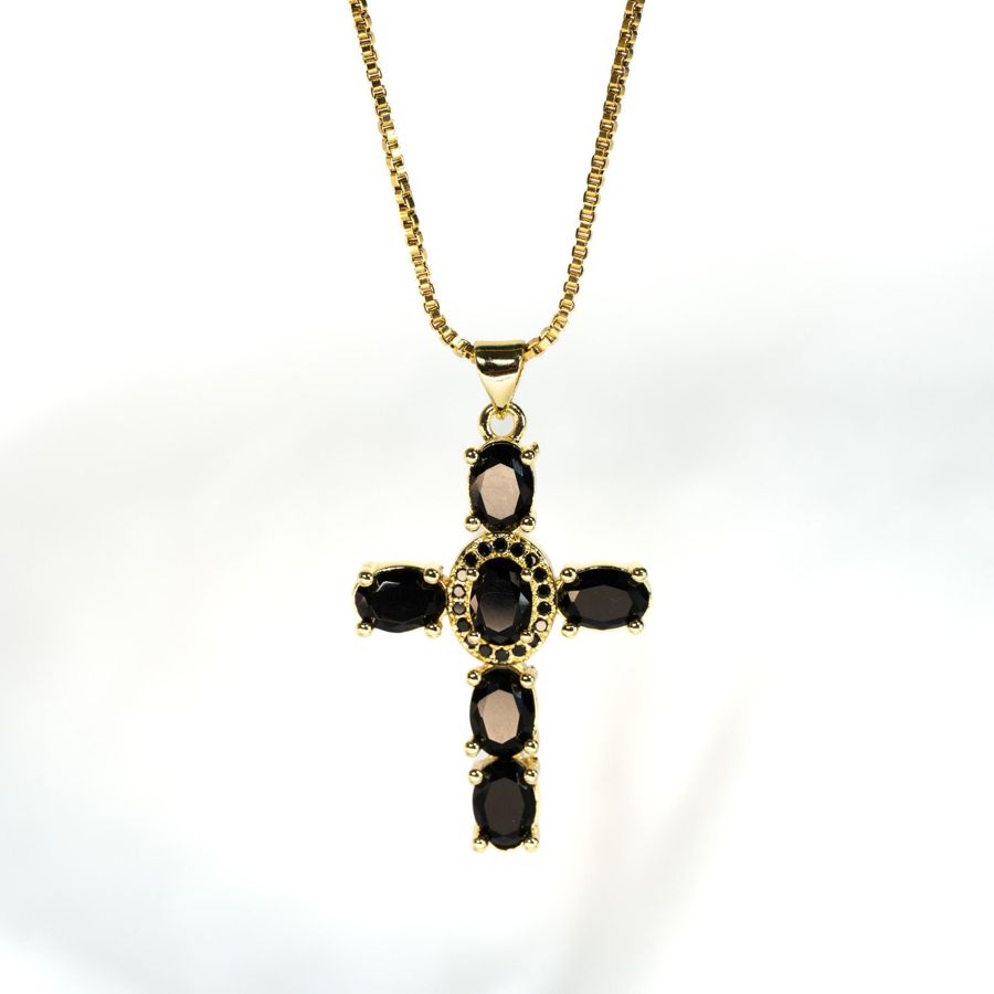 Collier croix cristal noire plaquée or